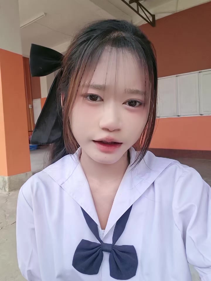 @: นิดกมน.🐉