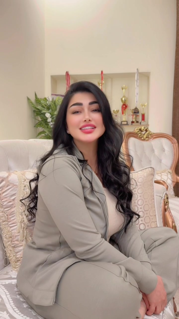 @Dinadarzy