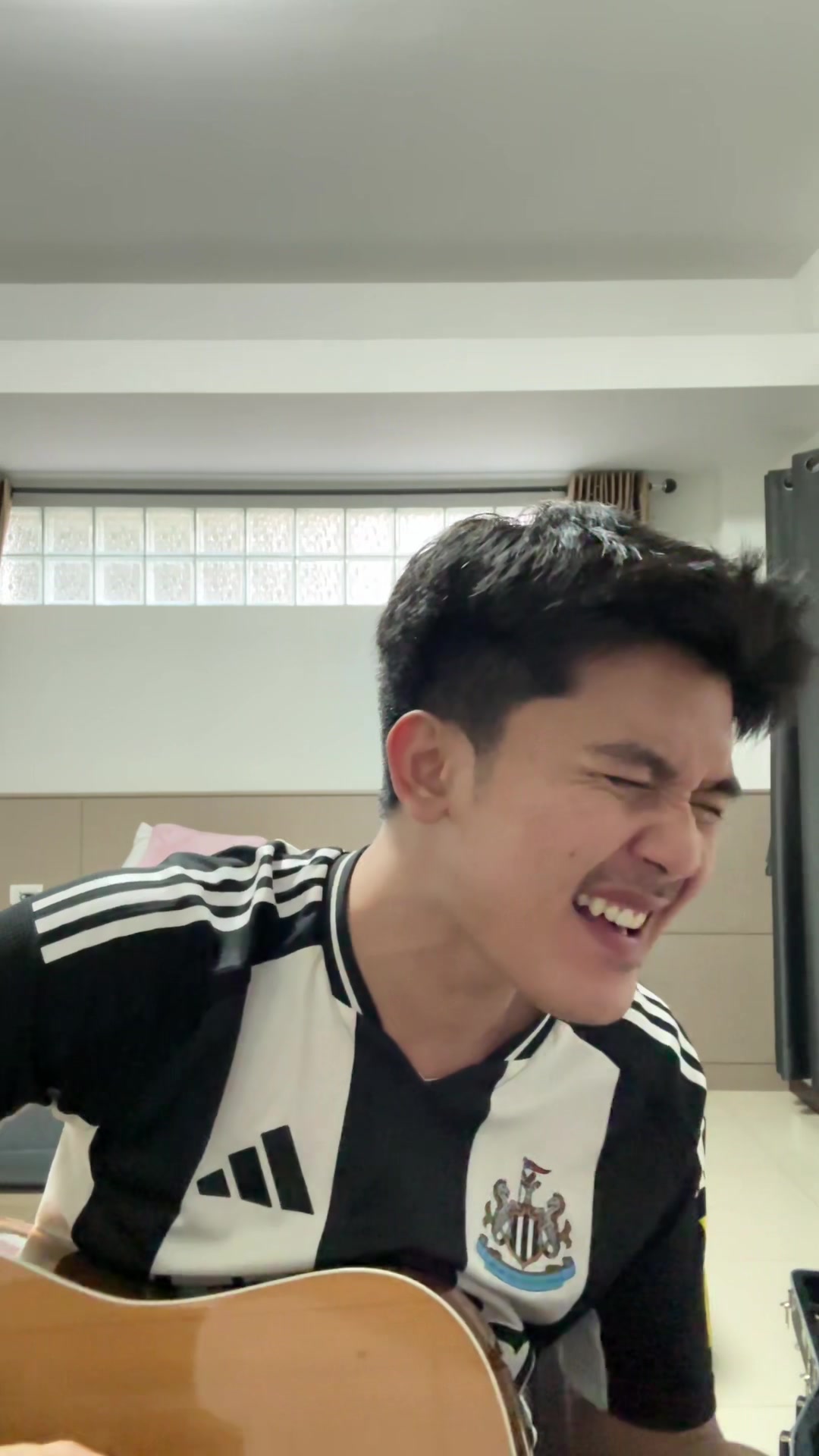 @ธีร์ ทีเร็กซ์