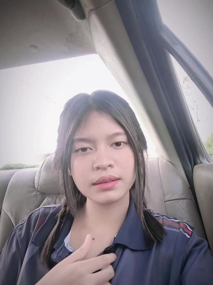@มอมีนน🫠