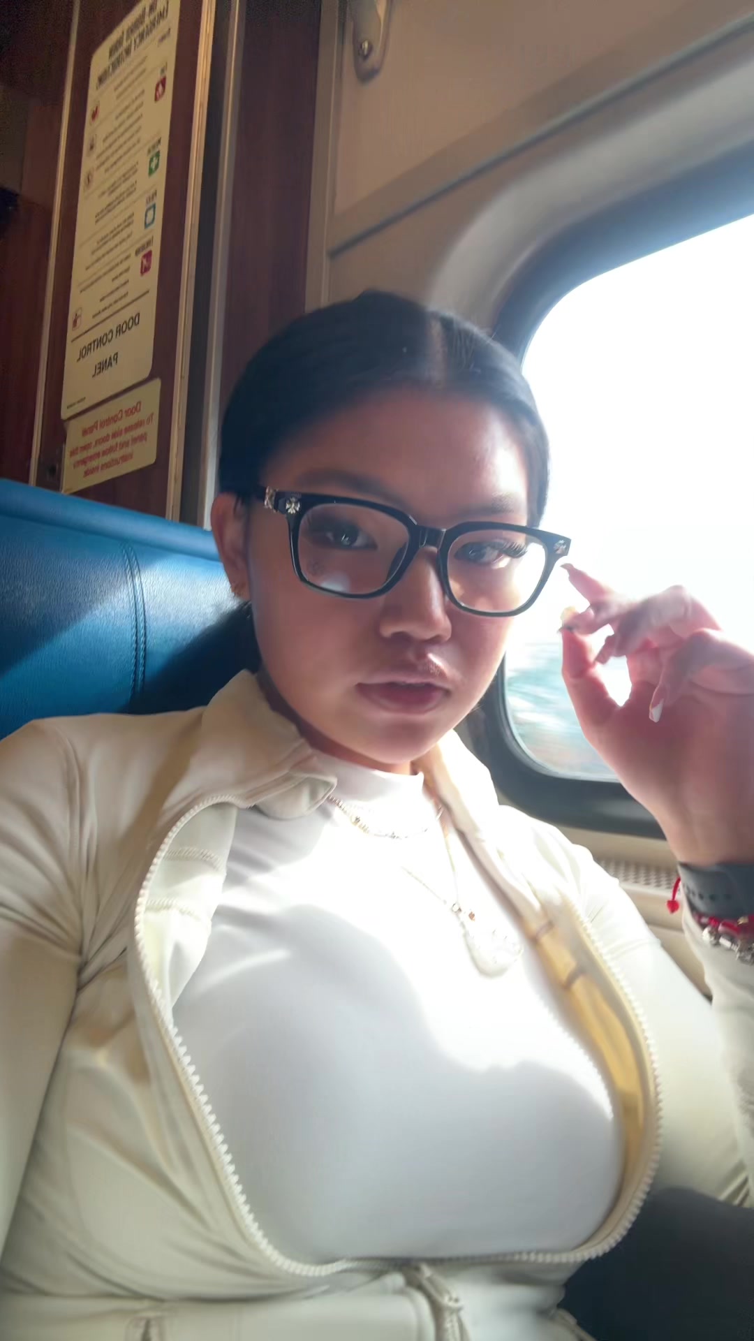 @Wiiinnieeeee