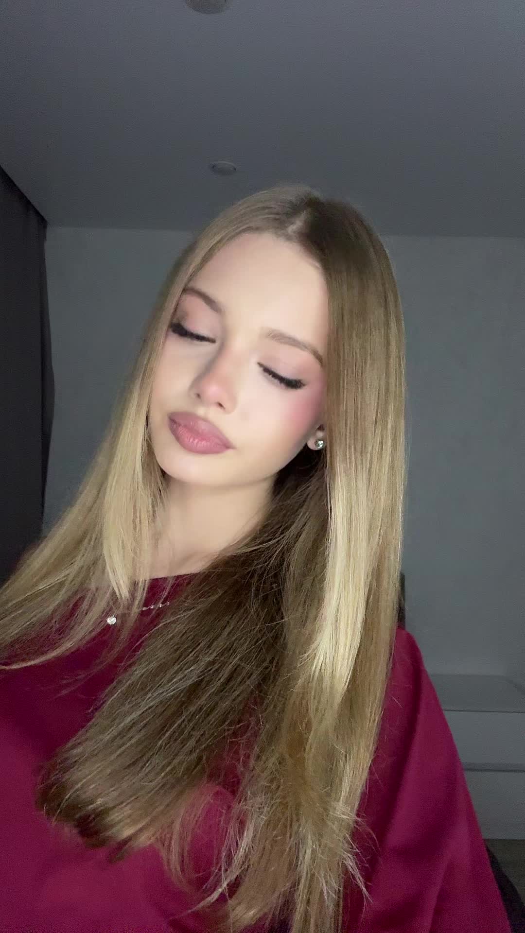 @Á