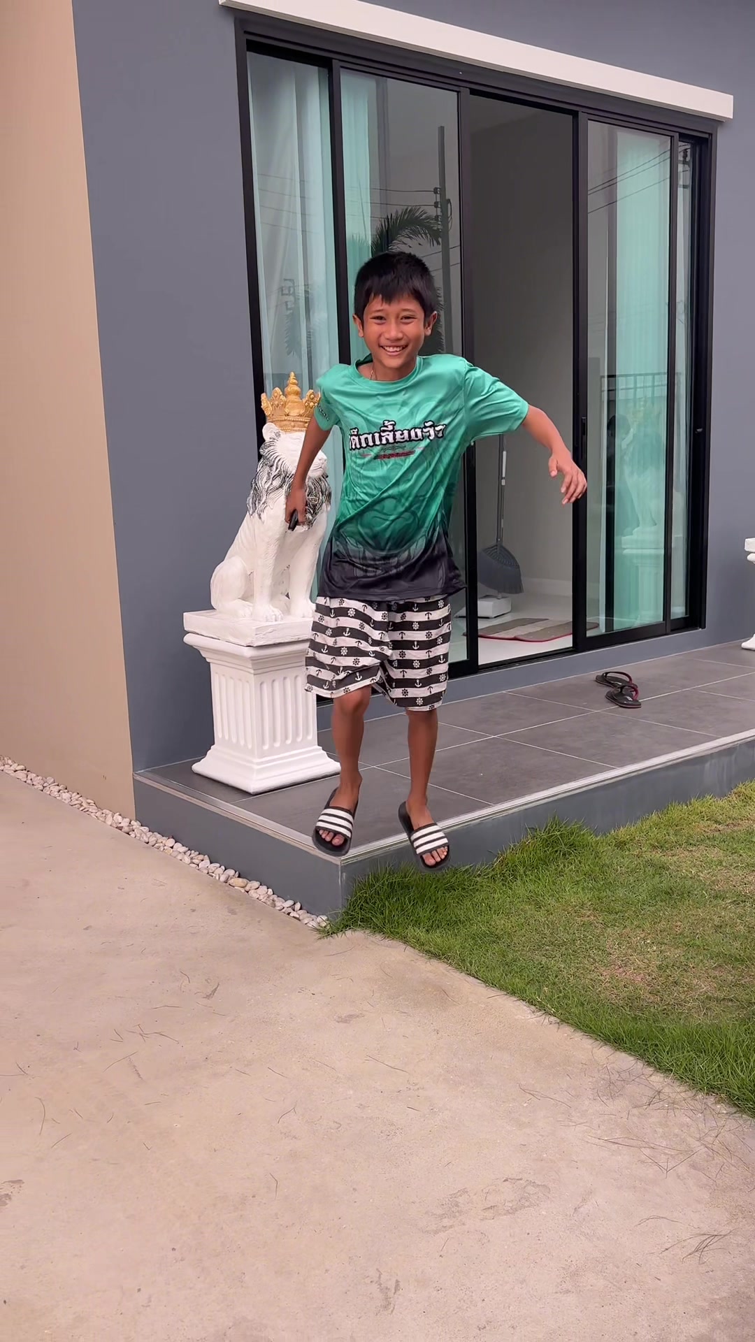 @น้องพีแม่ผึ้ง9898