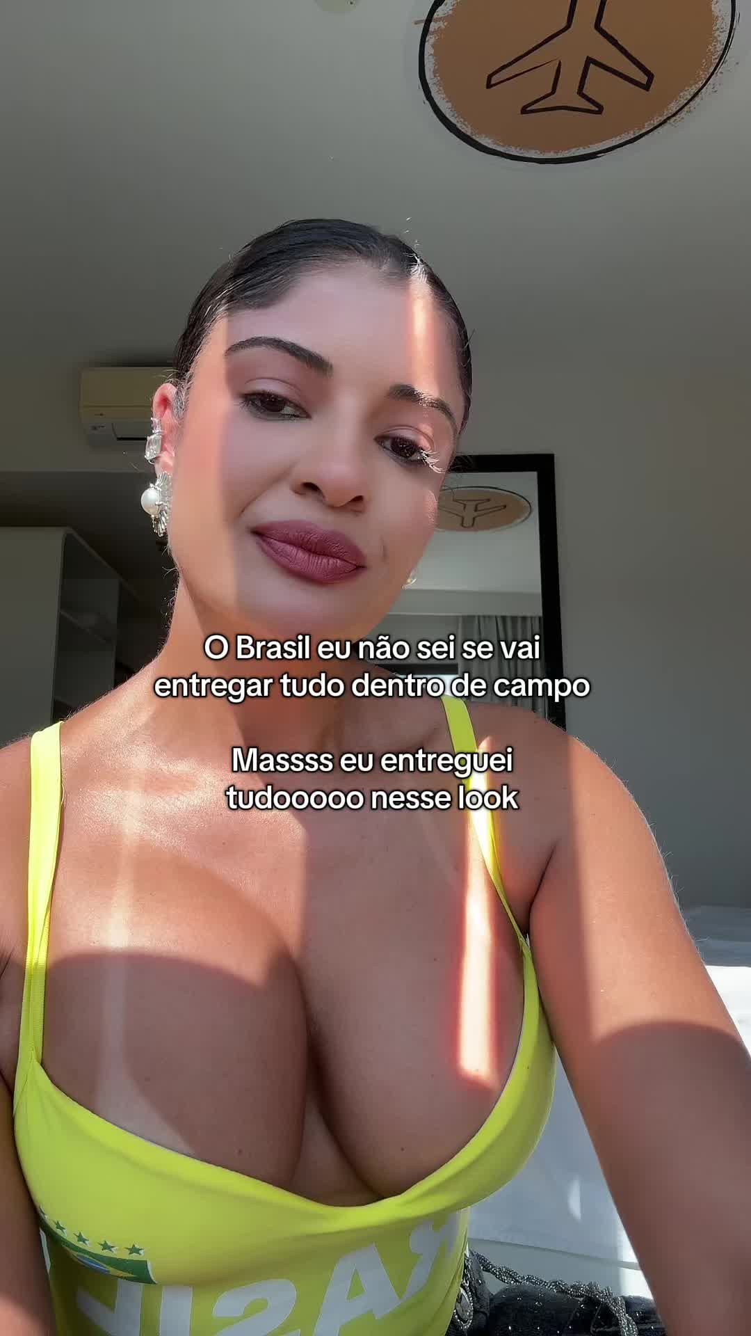 @janainapaivaof