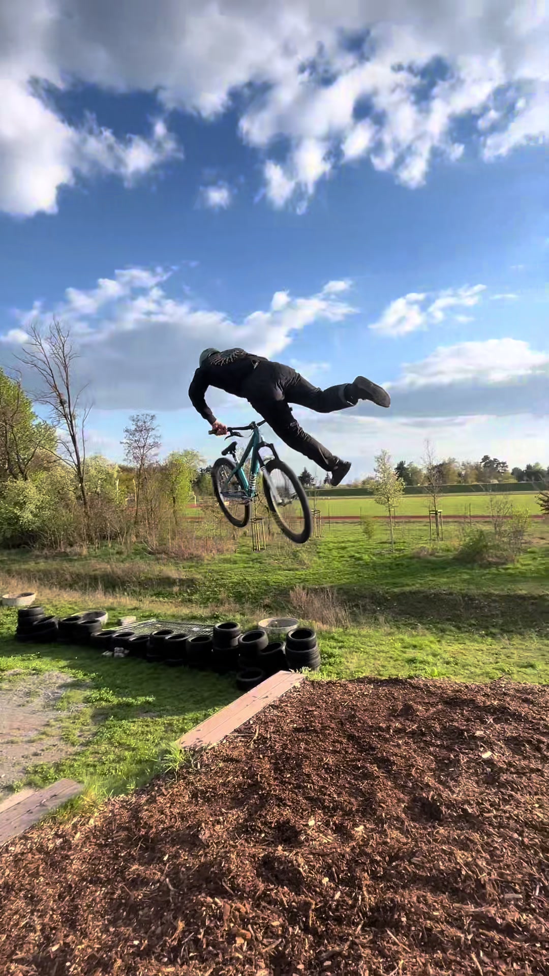 @Johnnyschmidt_mtb