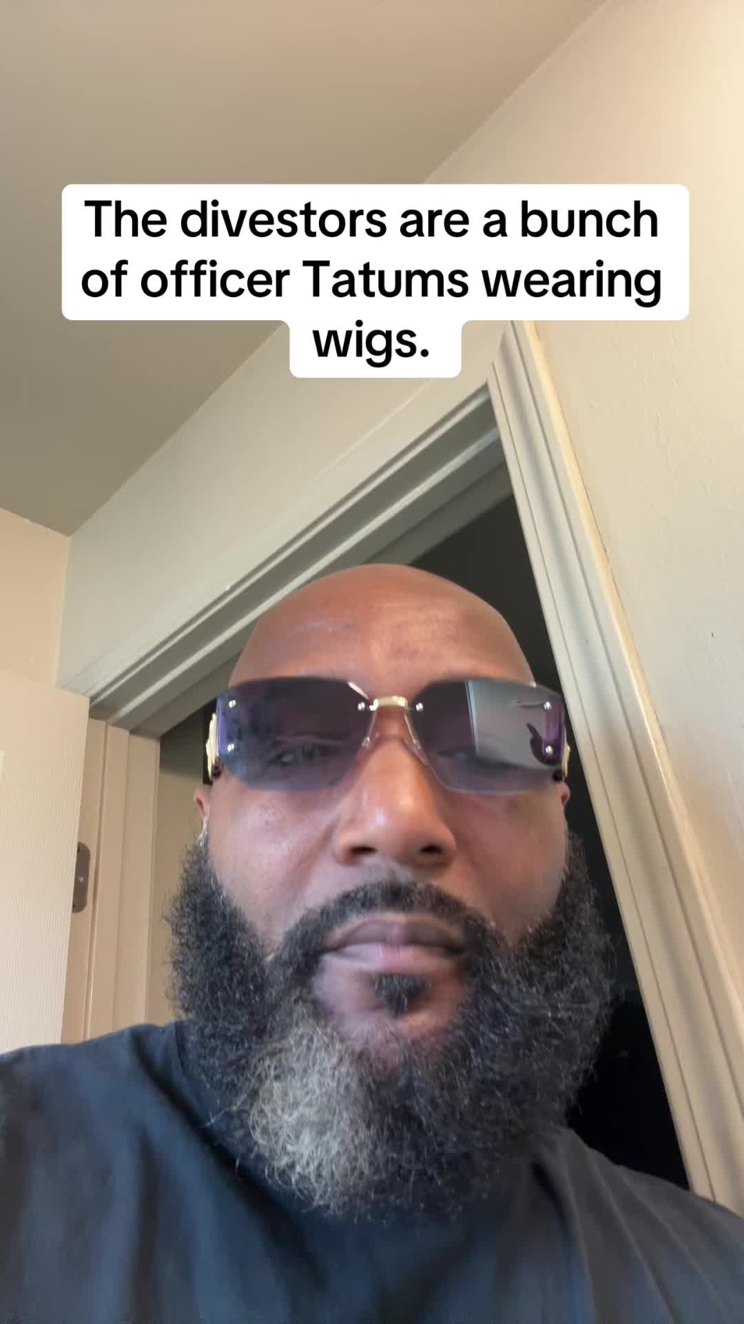 @ManVsTheWorld