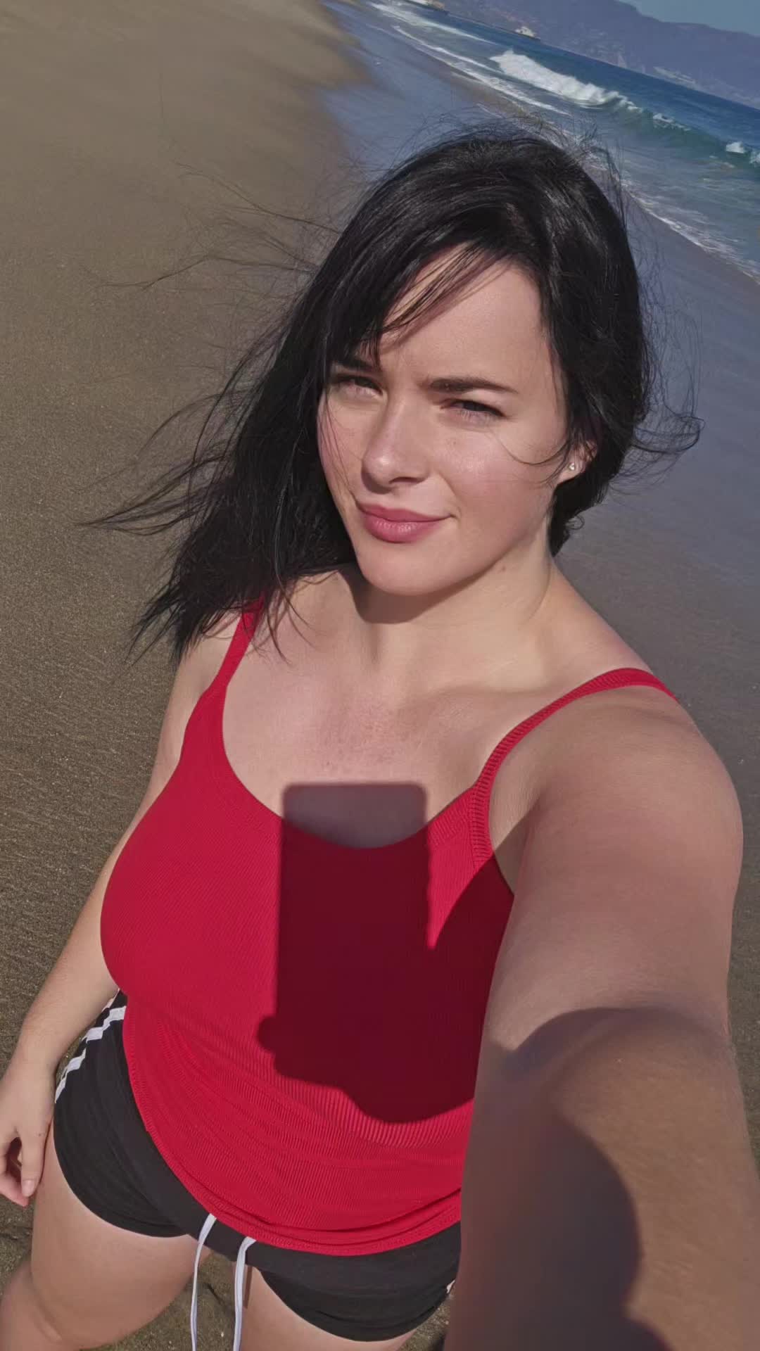 @KatReam🦄🐬