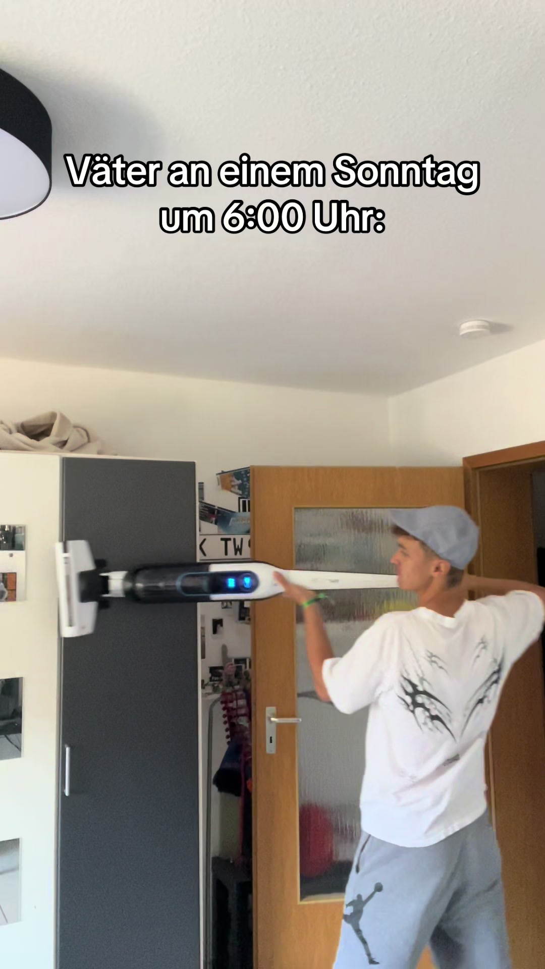 @T&ouml;m