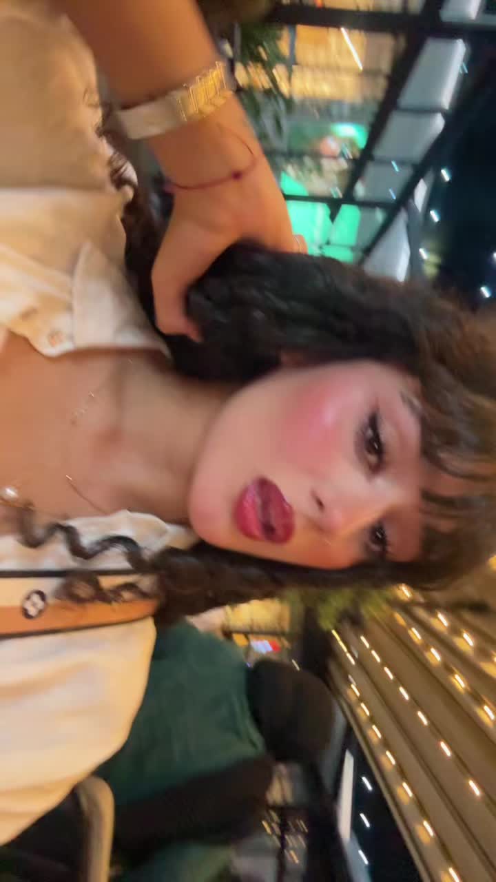 @iihelliyaa