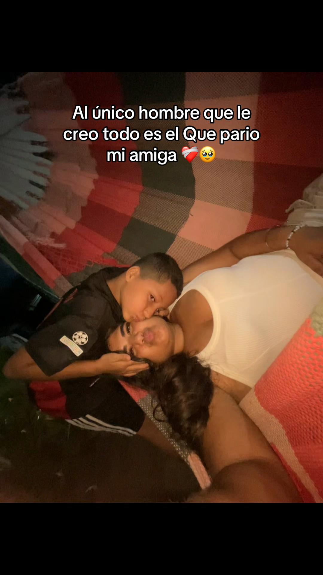 @Helen González