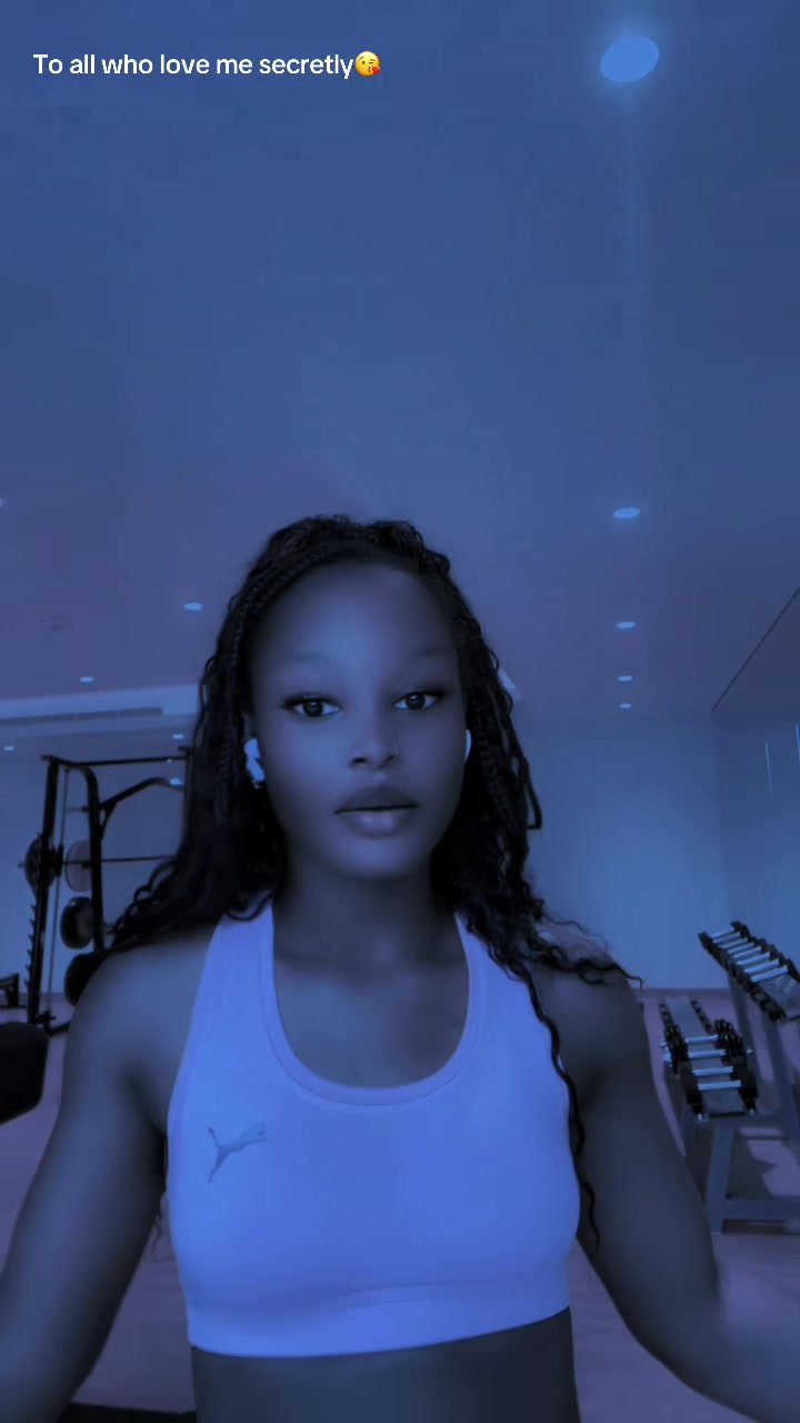 @🎀Miriam👅Blessy🦋🇺🇬🇦🇪
