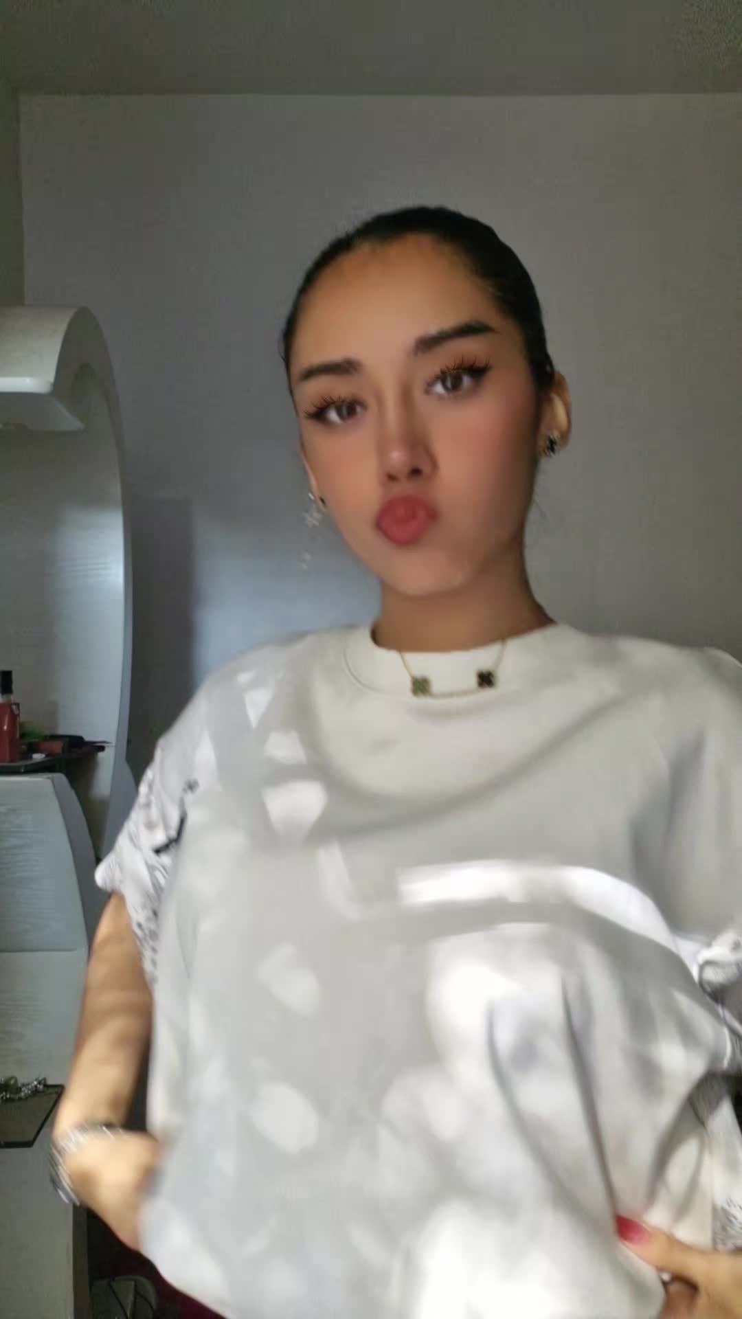 @uglamur