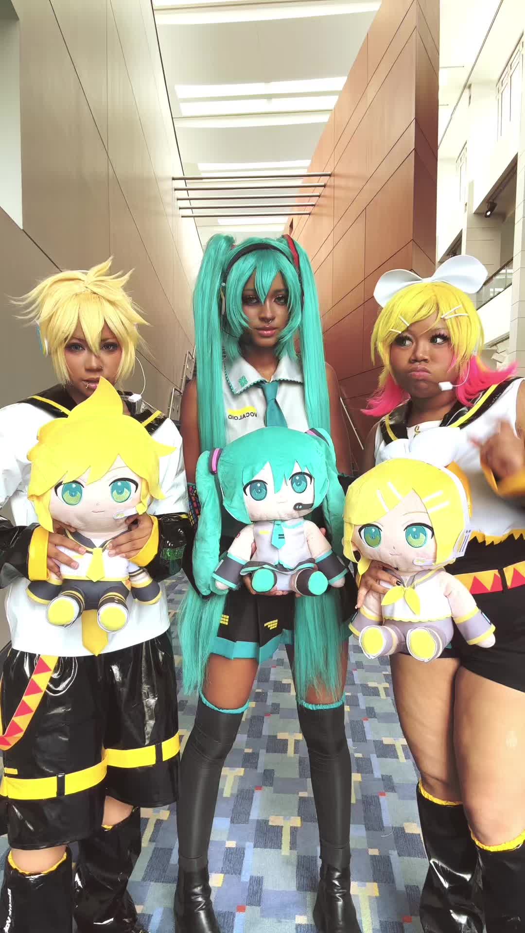@kiana‼︎ `⎚⩊⎚&acute; -✧