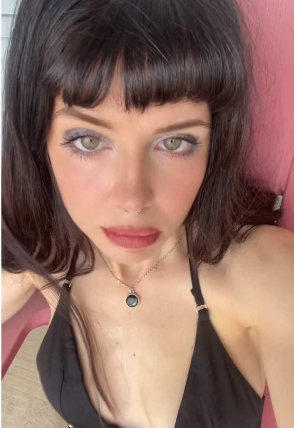 @moodybluu