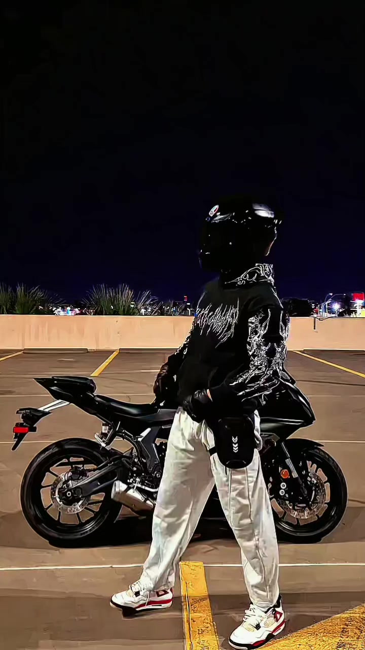 @🤳🏼فييــــــــصااااااااال🏍️)