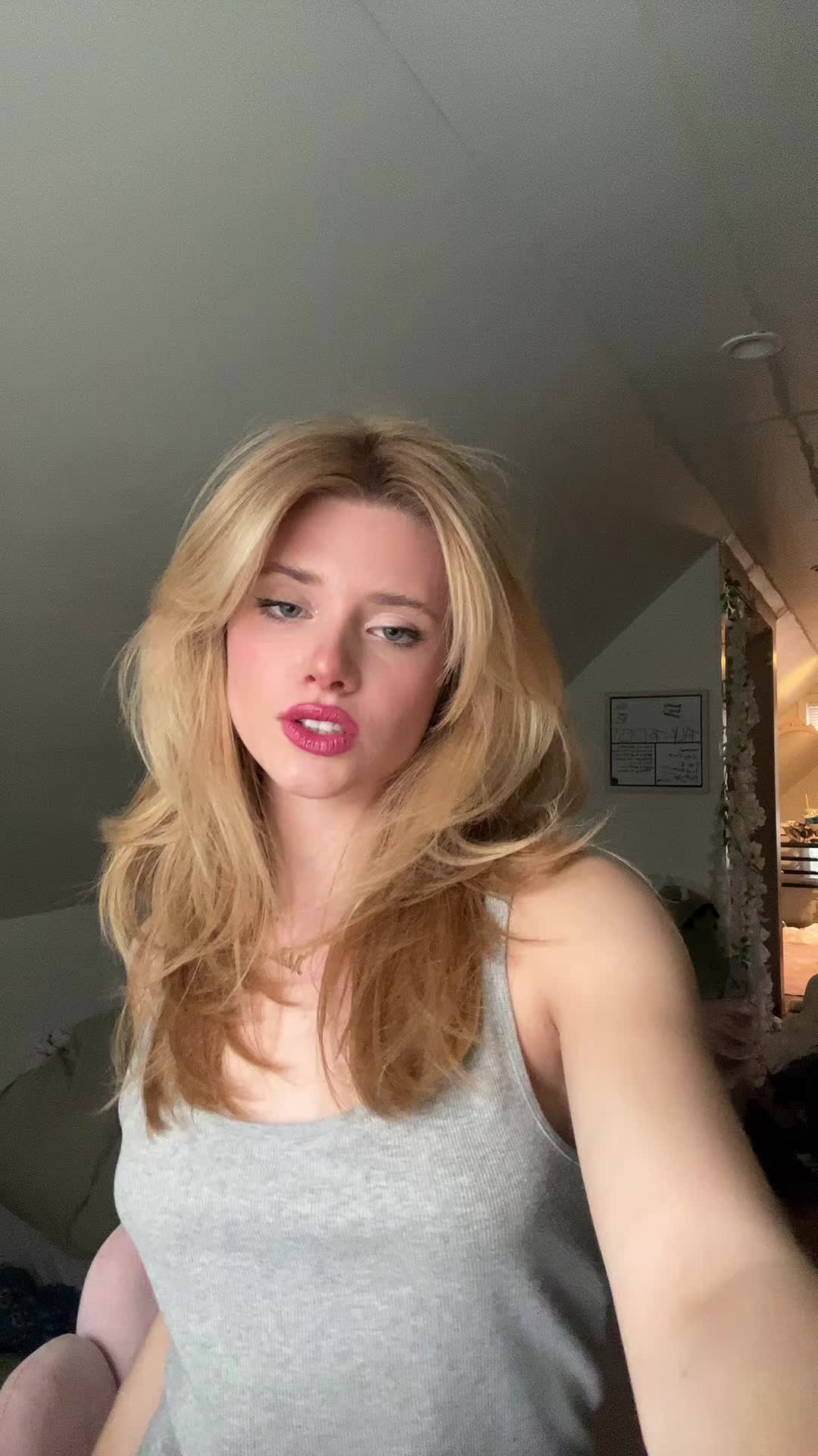 @addiefeeeley