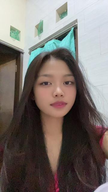 @iyinn🌷