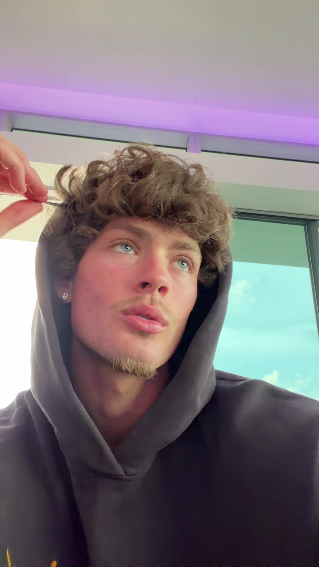 @idkaceakers
