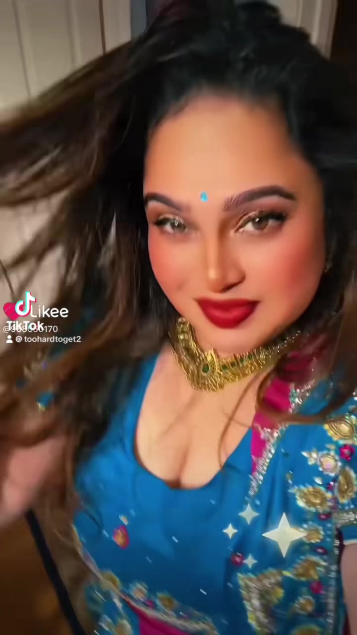 @PRIYA 3😘