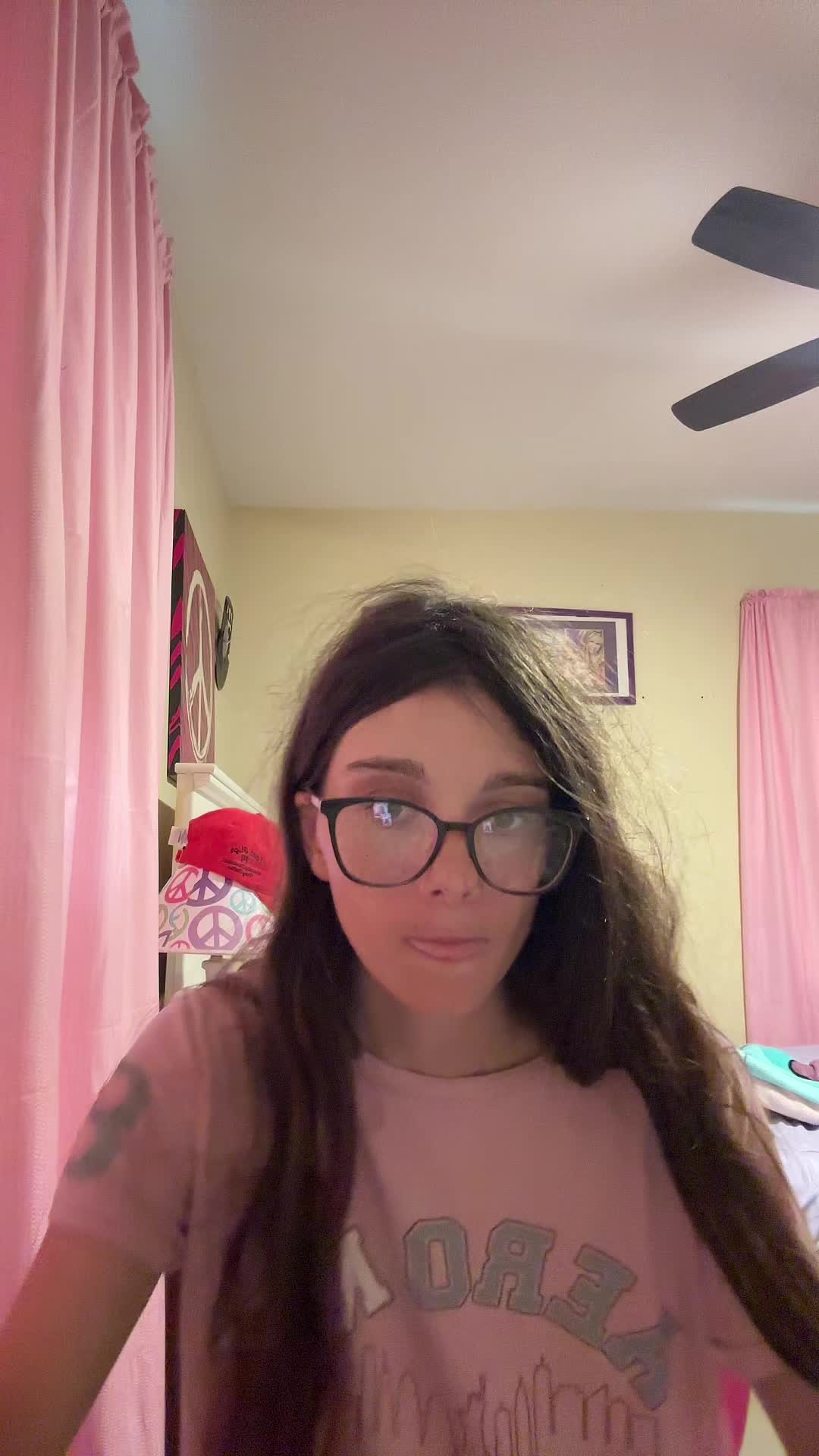 @Haleylovesdisney