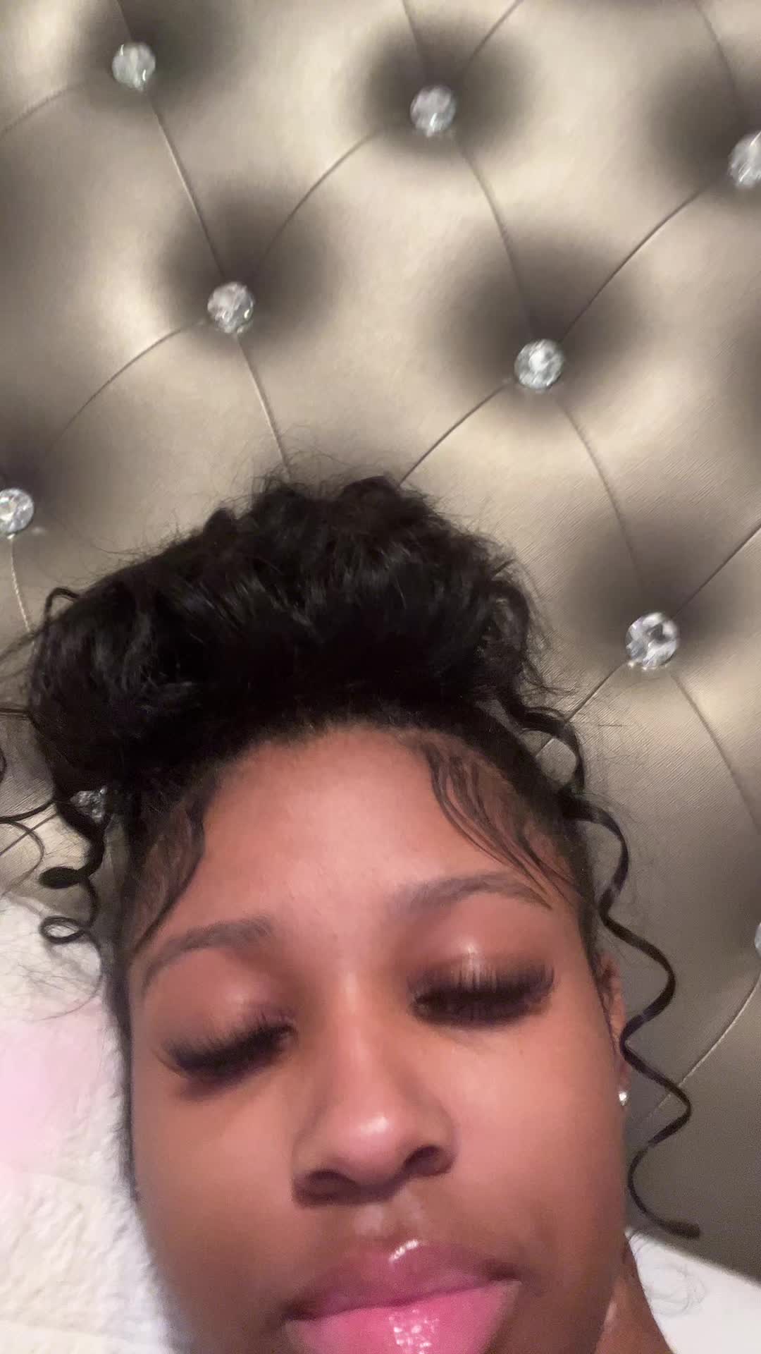 @seanay