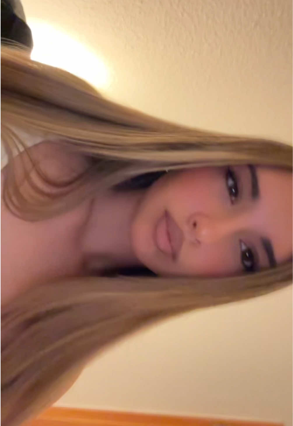 @⃟