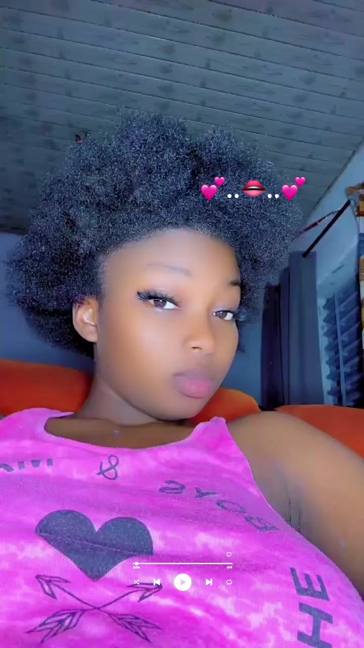 @Erika 🥰🦋❤️