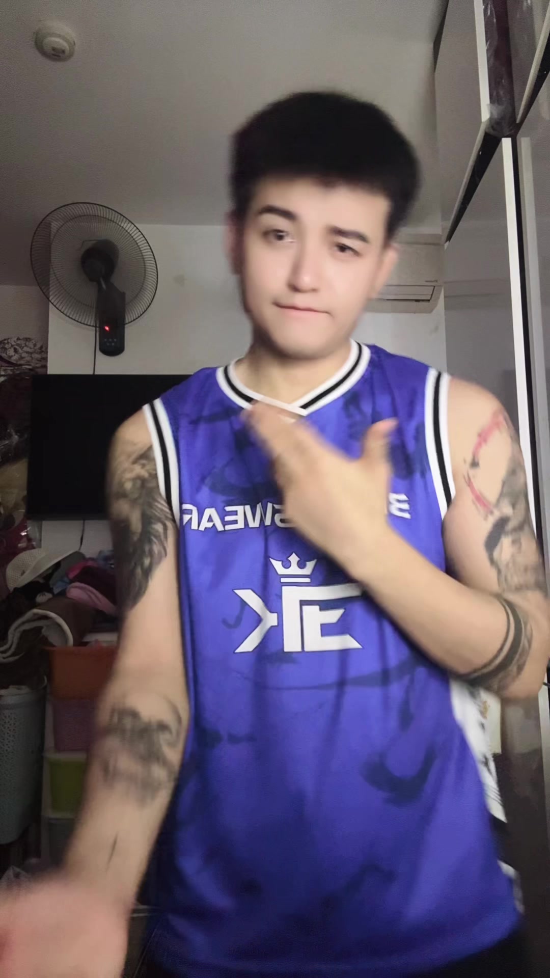 @🇻🇳Ch&uacute; B&eacute; B&aacute;n Xe🇻🇳