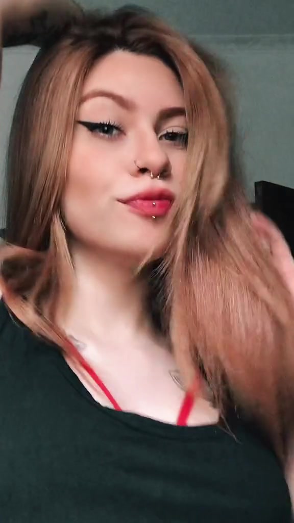 @B Á H