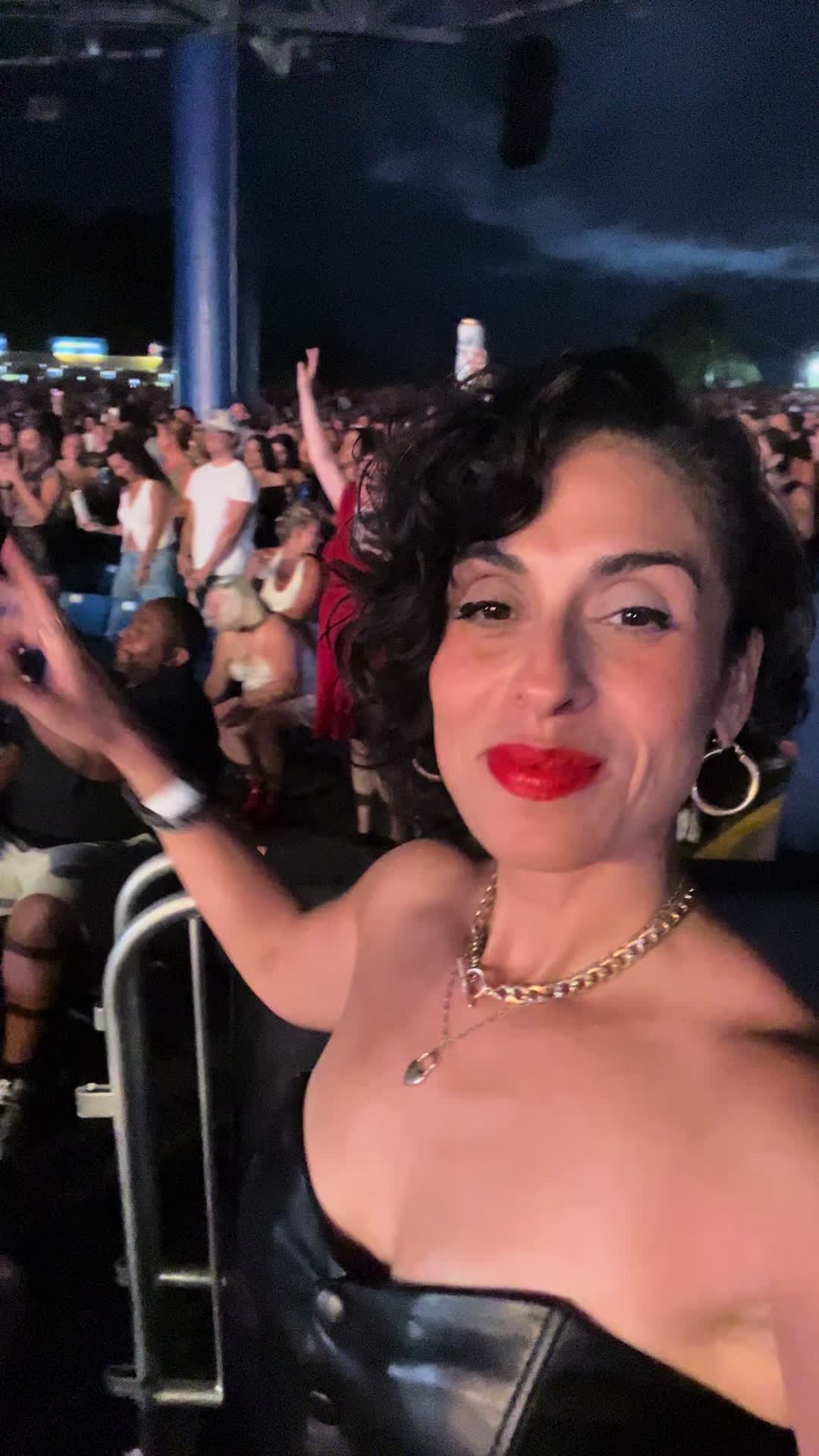 @minamariejamz