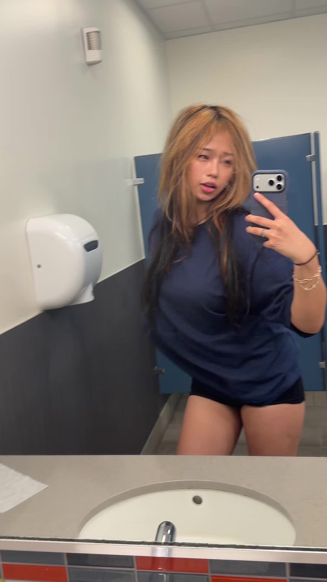 @Annie Zheng