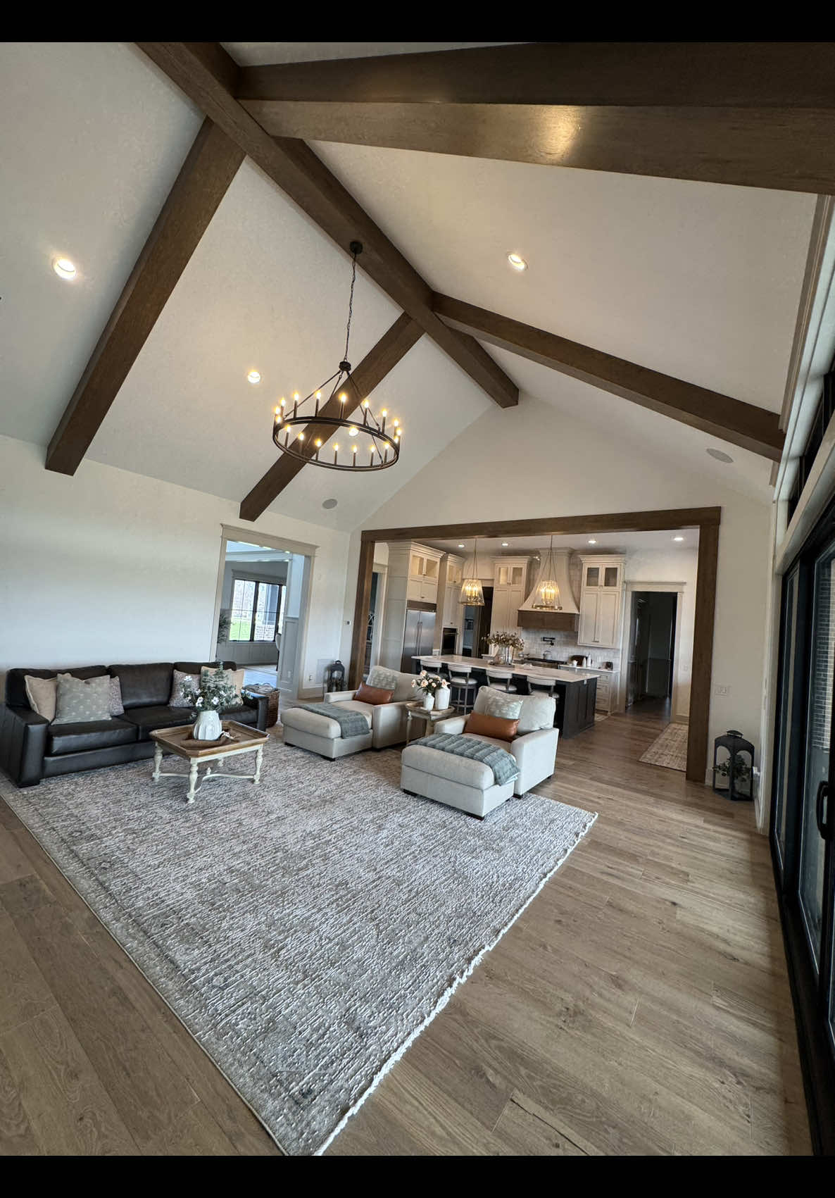 @Modernmayfarmhouse