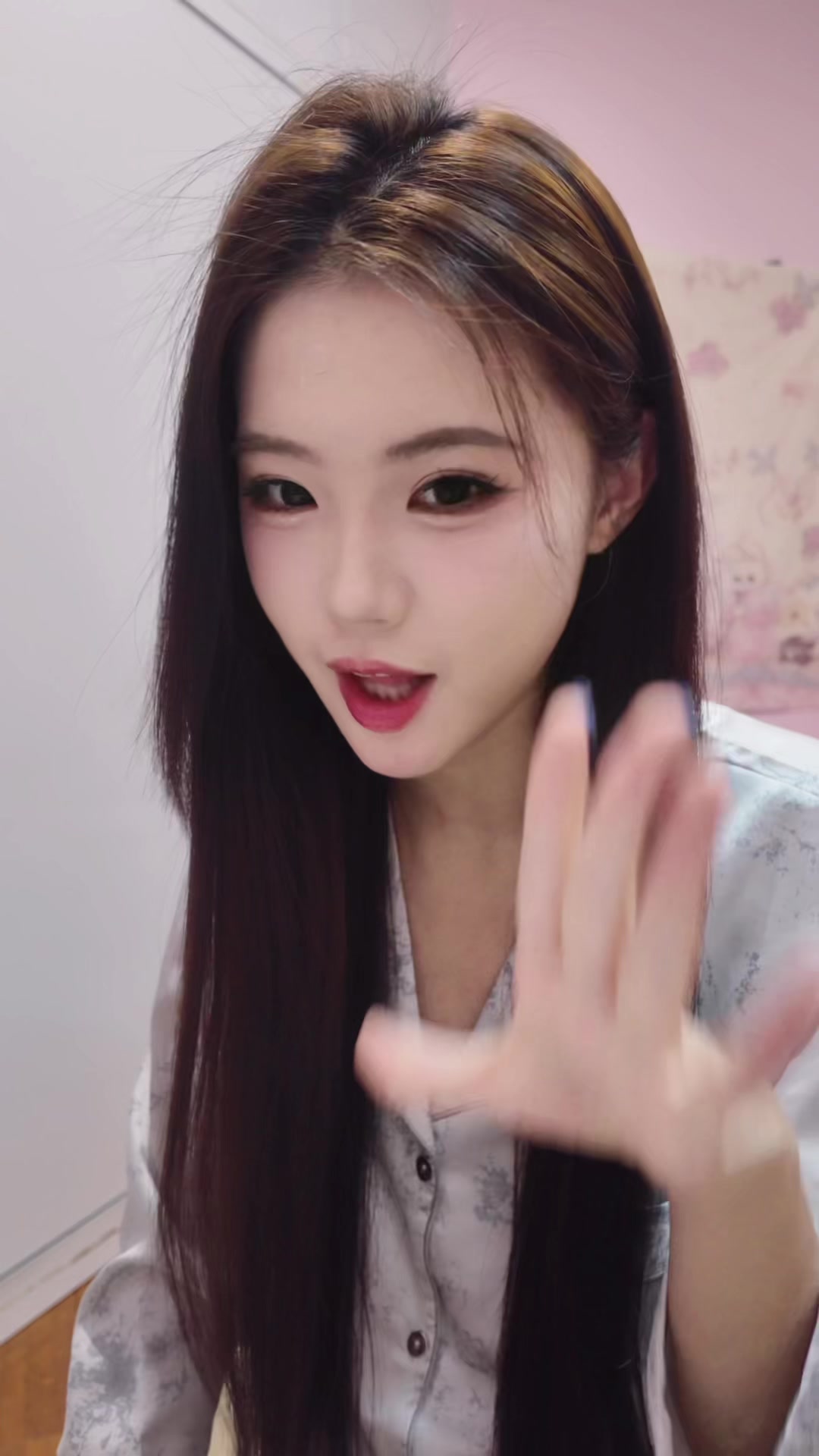 @⋆˚࿔ emma fan 𝜗𝜚˚⋆