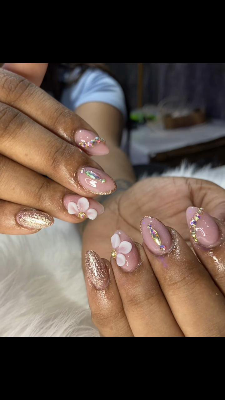 @🦋Sha's beuaties and more 🦋