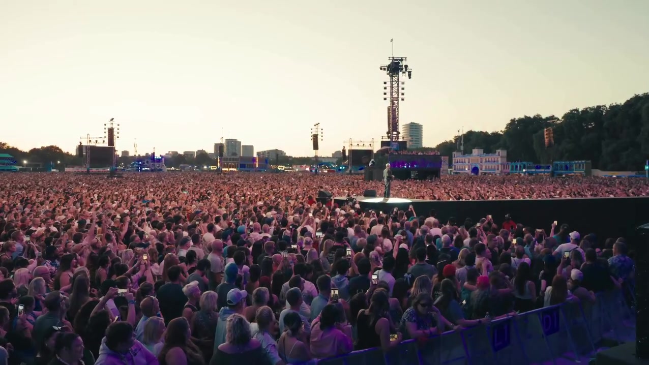 @Maroon 5