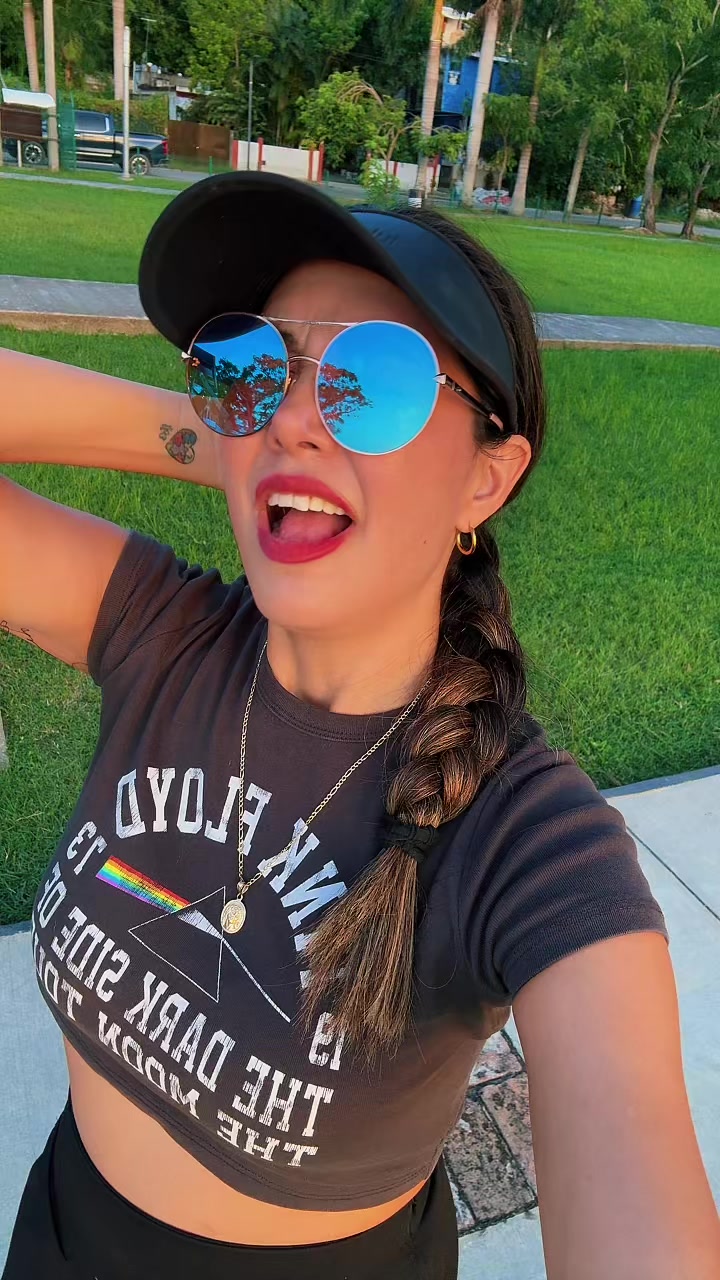 @Shey León