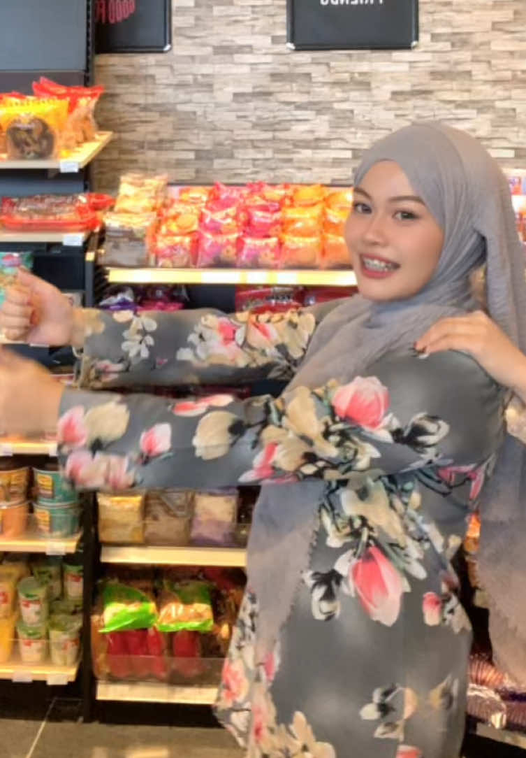 @Petronas Jln Padang Tembak
