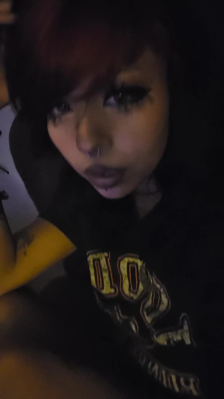 @makeoutradio
