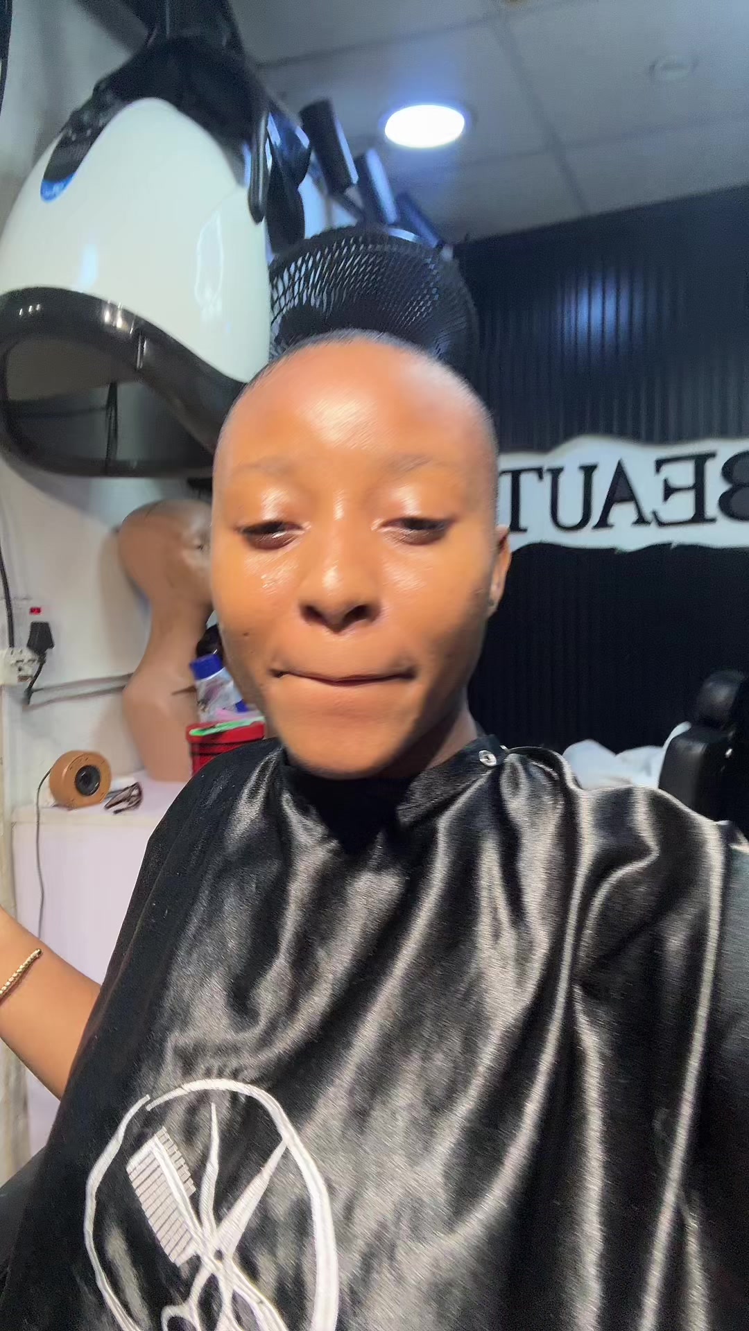 @pretty_weirdo👻