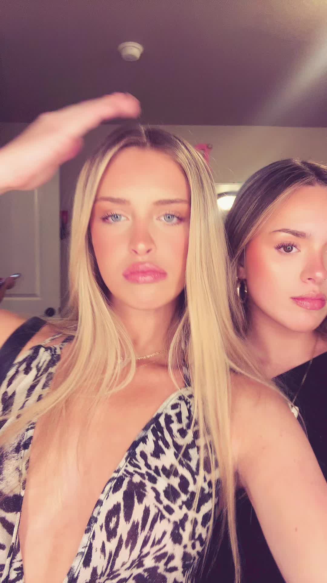 @AVA