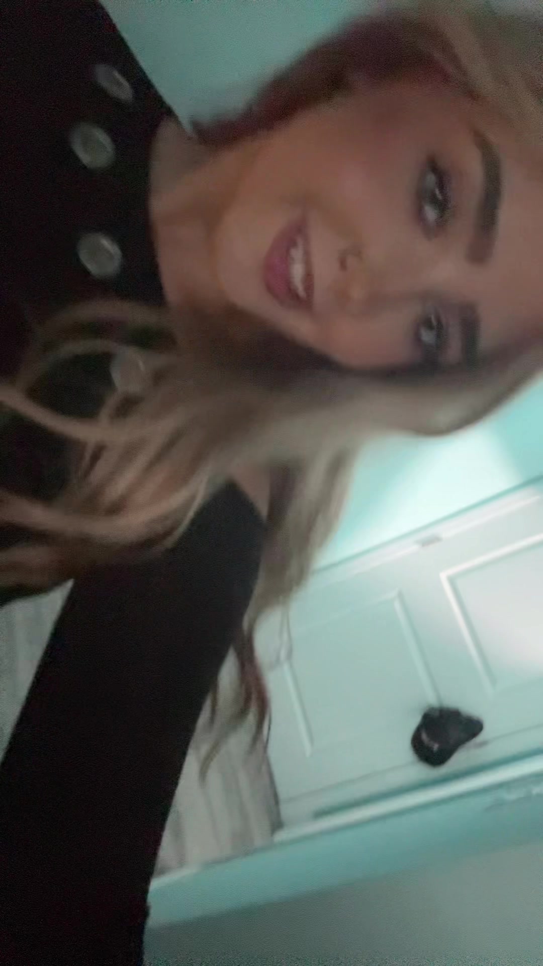 @emii🧿