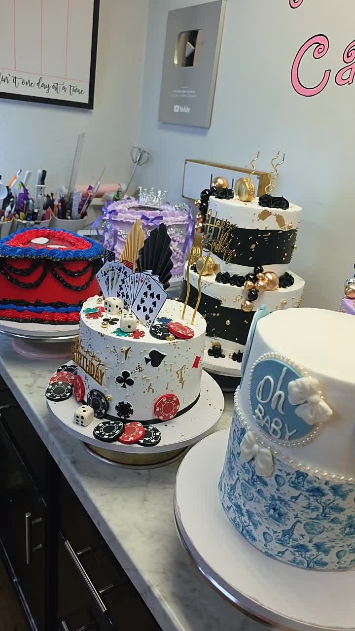 @AmazingCakesByYessy