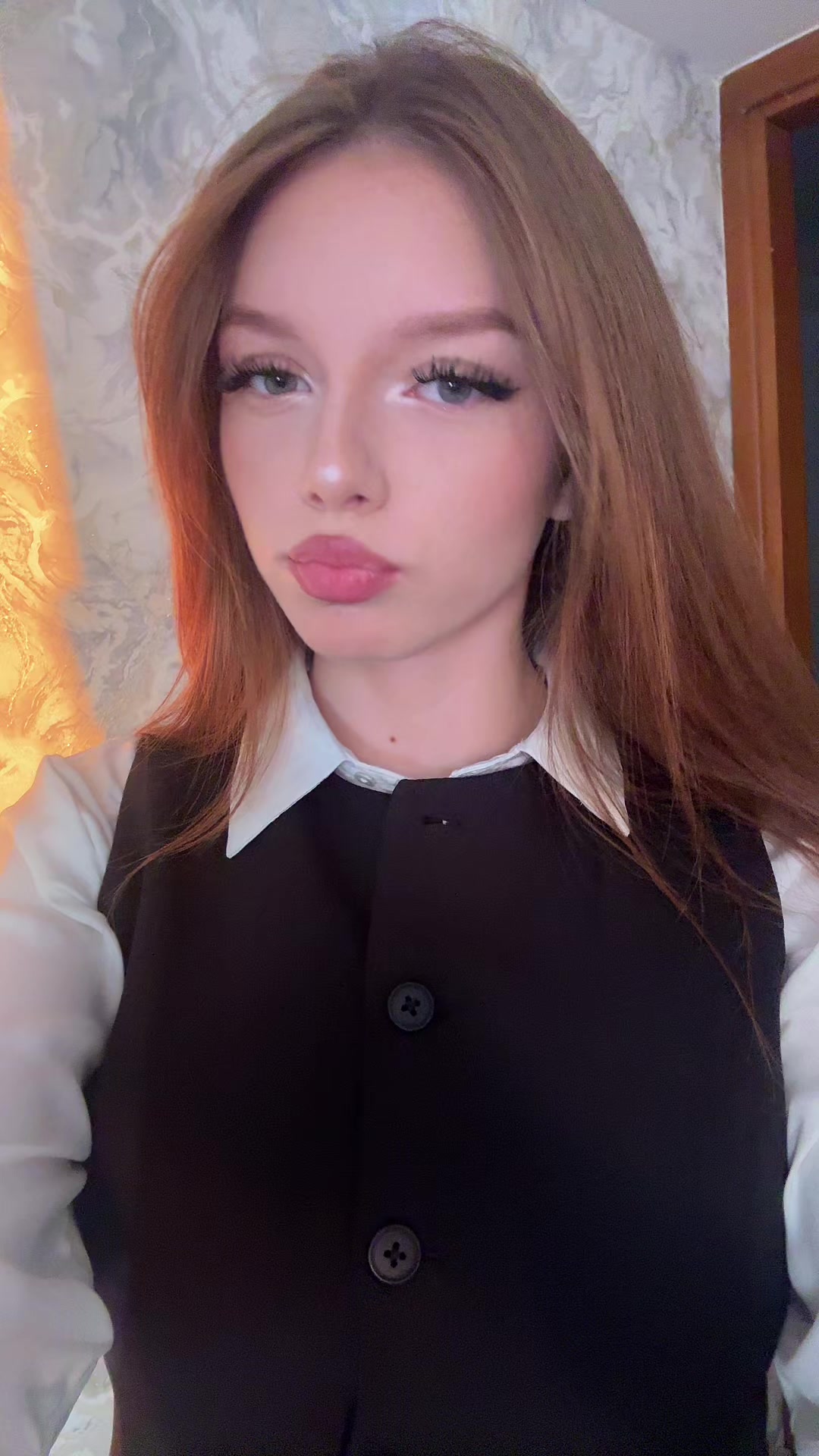 @nela