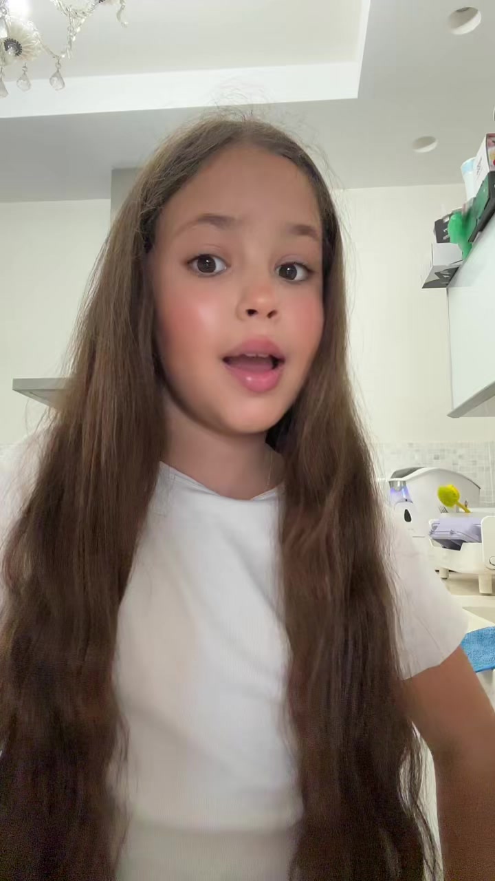 @אמילי המושלמת