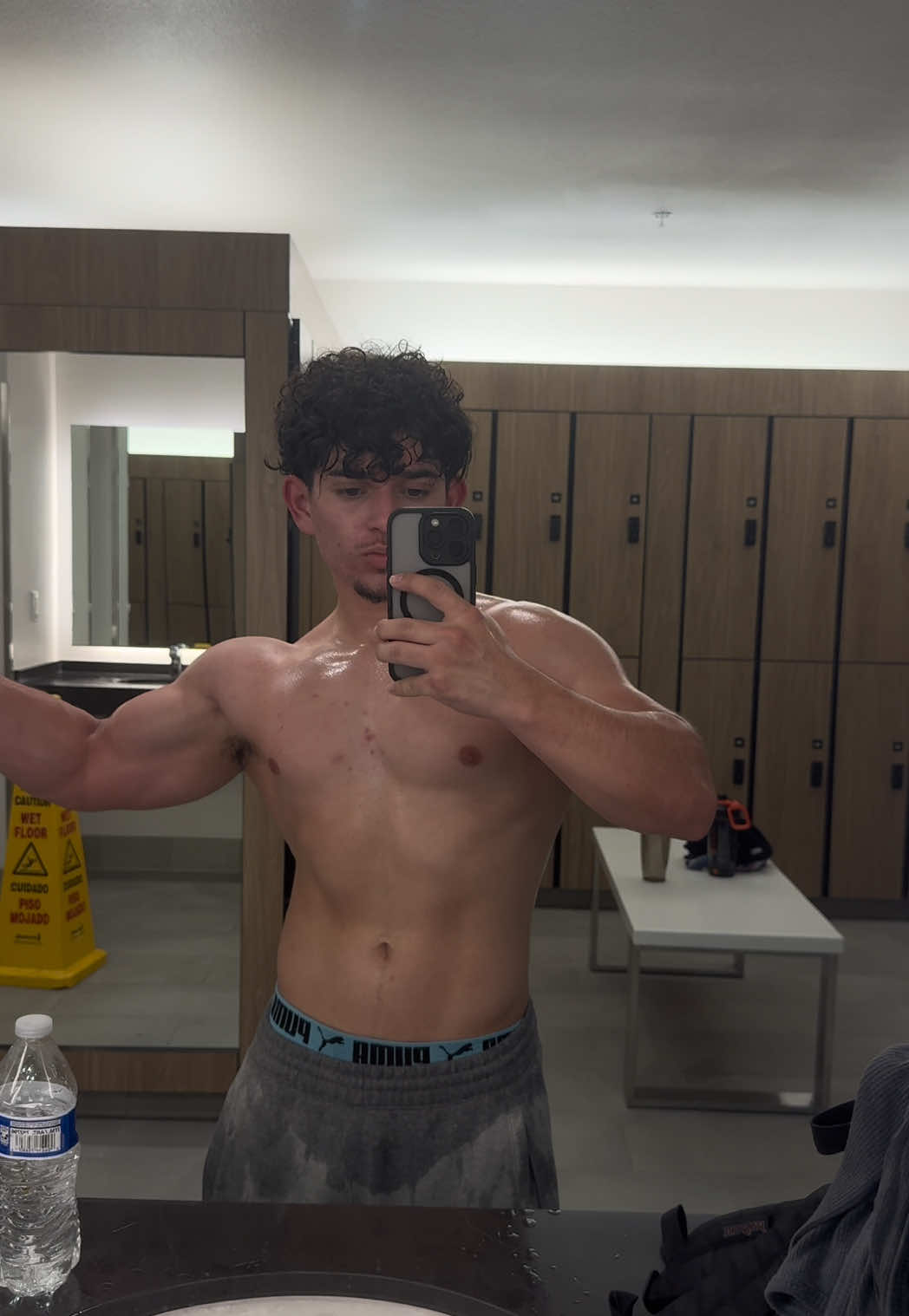 @jonnygoesgym