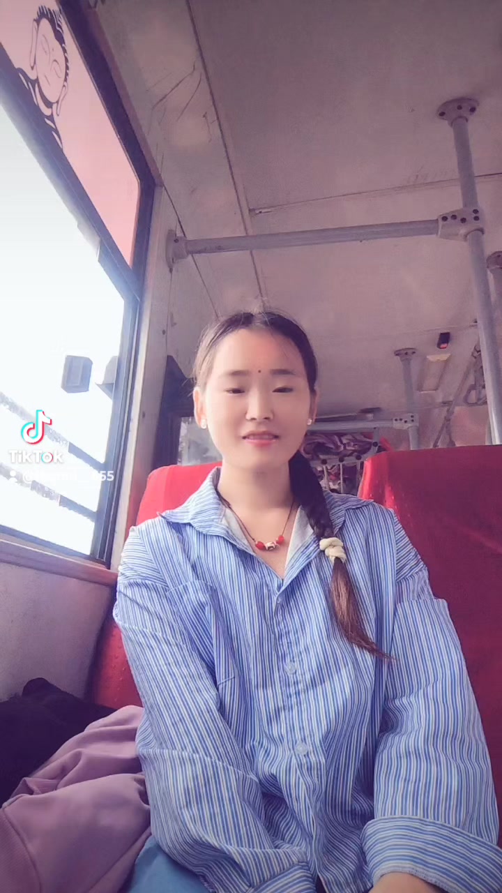 @🐼