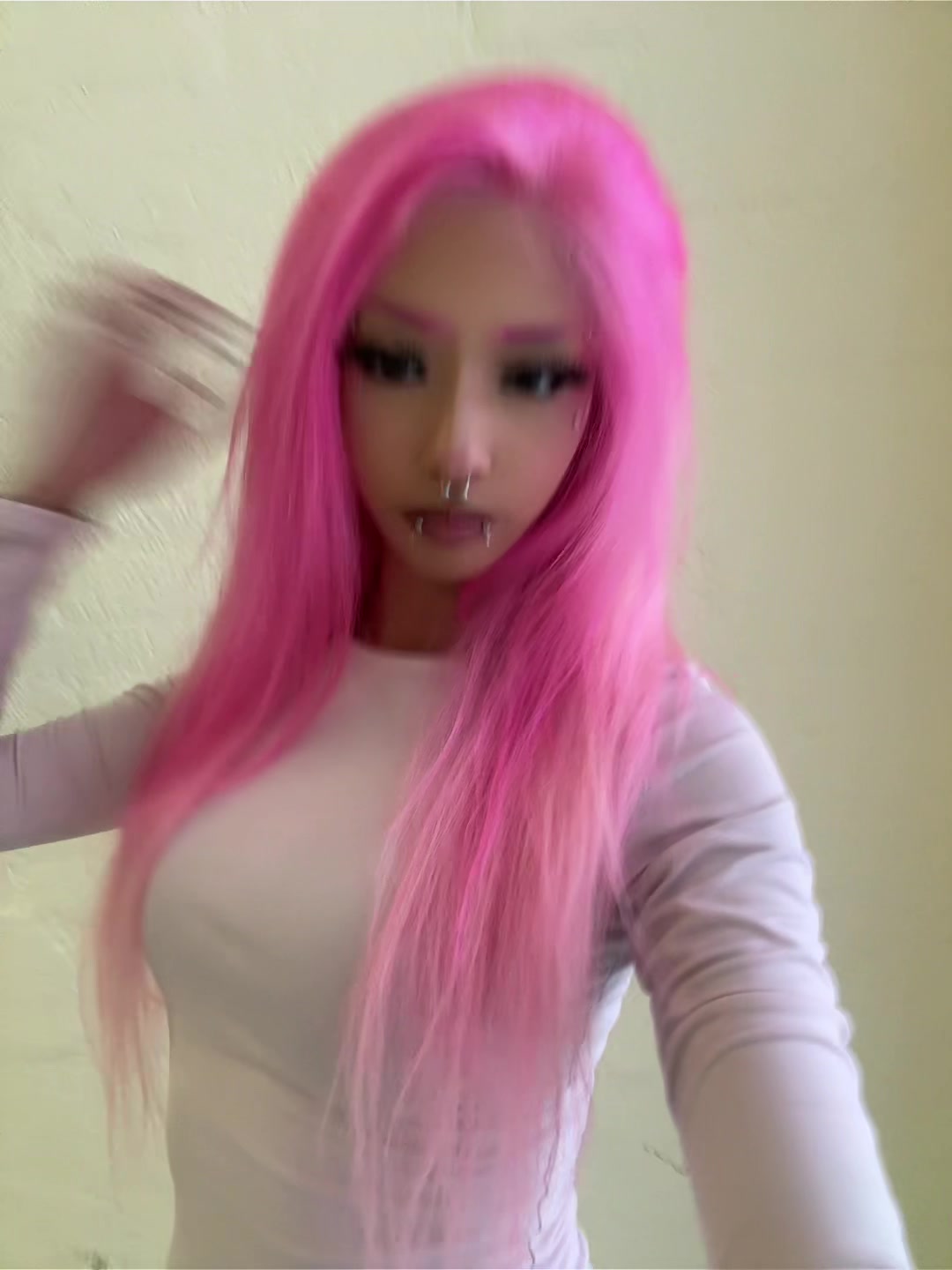 @evilyves_
