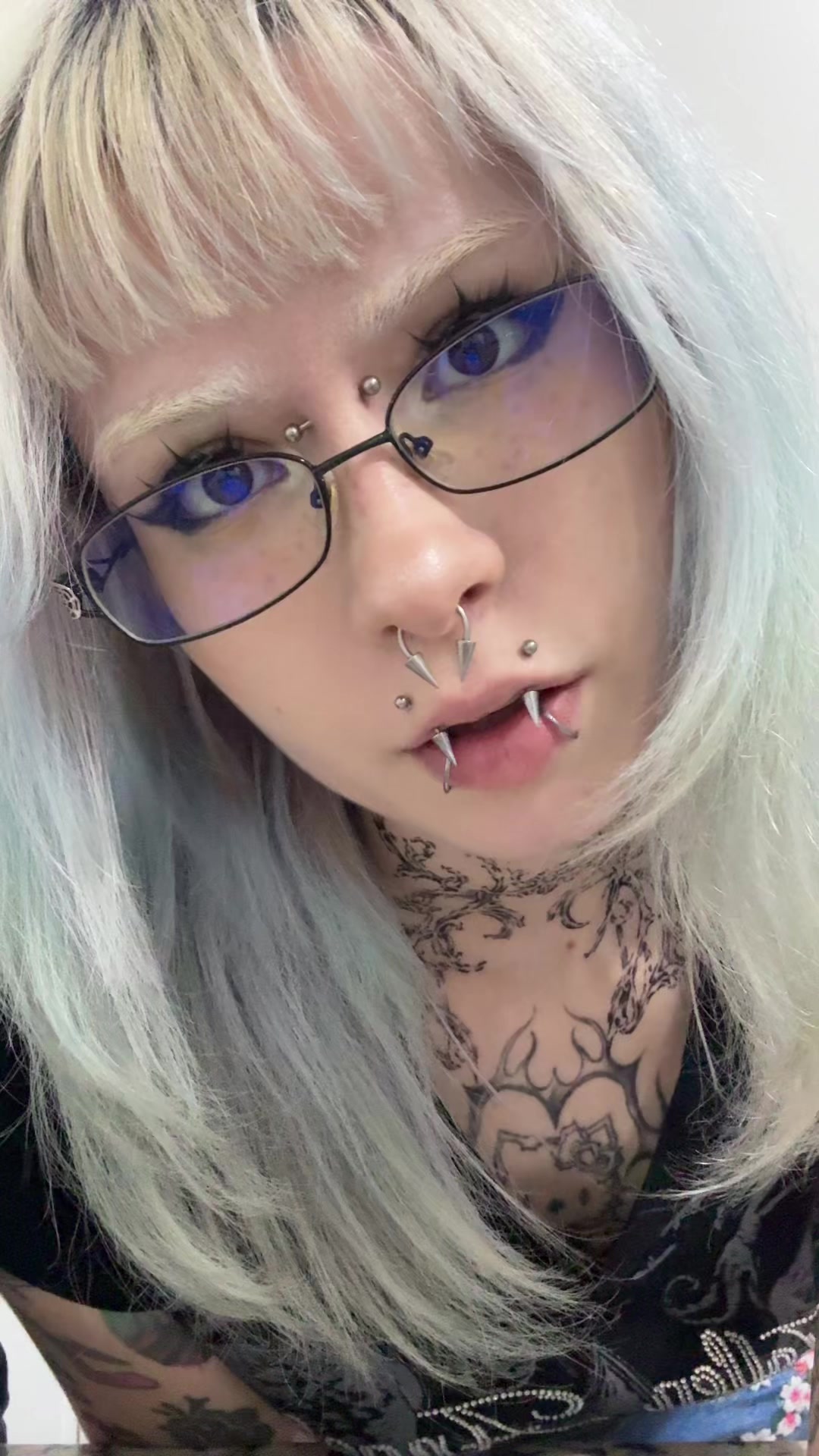@lu