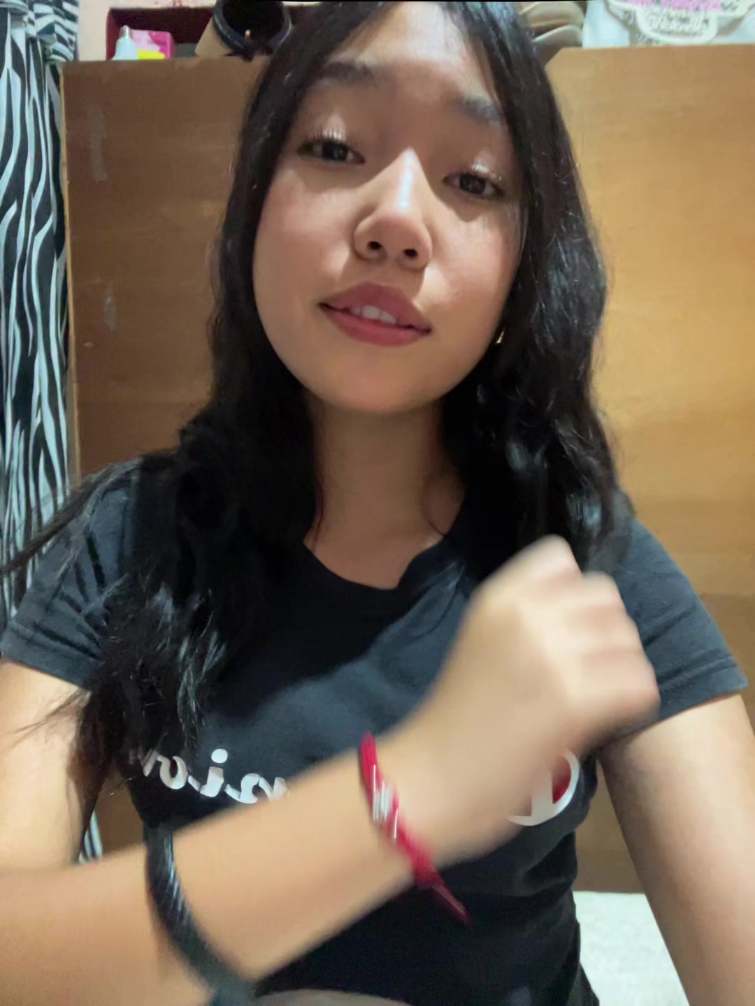 @🦦