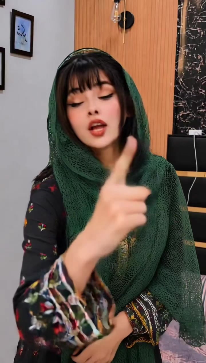 @Zoya⚡Abbasi🥀